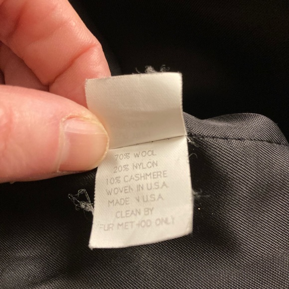 Cashmere blend coat with soft shaggy fur trim - Picture 5 of 6